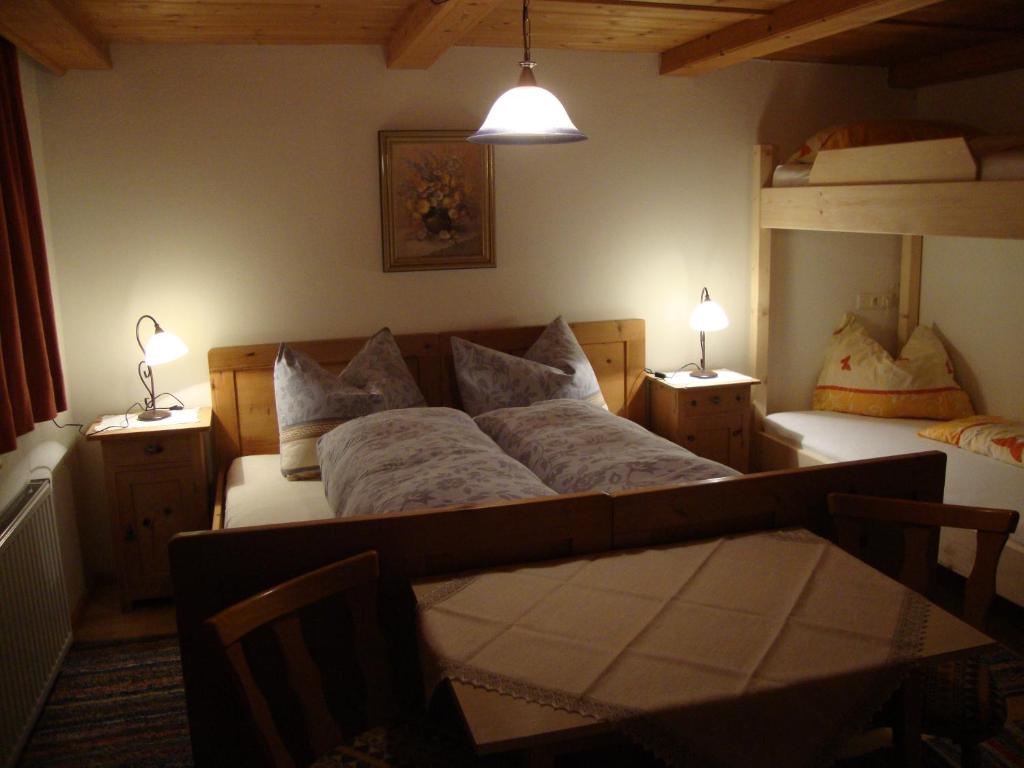 Posteľ alebo postele v izbe v ubytovaní Ferienwohnung Nussbaum