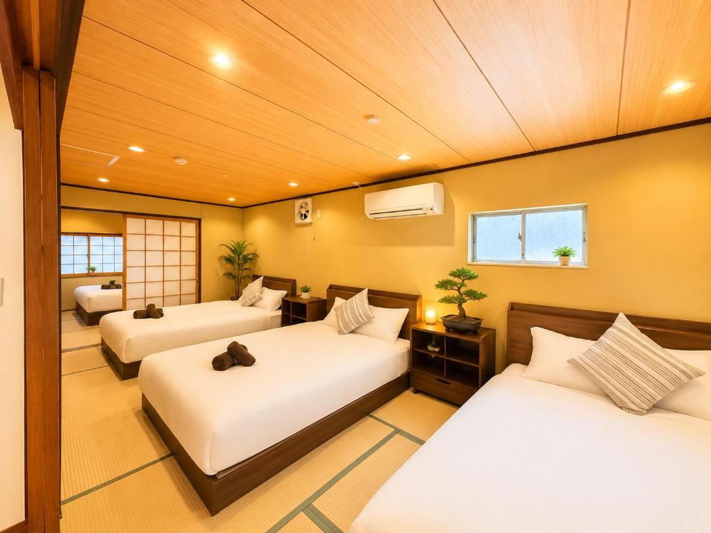 LEON RESORT HOTEL Max14 people 3min from Namba Station 7min Shinsaibashi 13 min Umeda Best location in Osaka Entire building for private use Tsurumibashi Hanazonocho USJ large family 最大14名 難波 心斎橋 鶴見橋 花園町 大阪観光