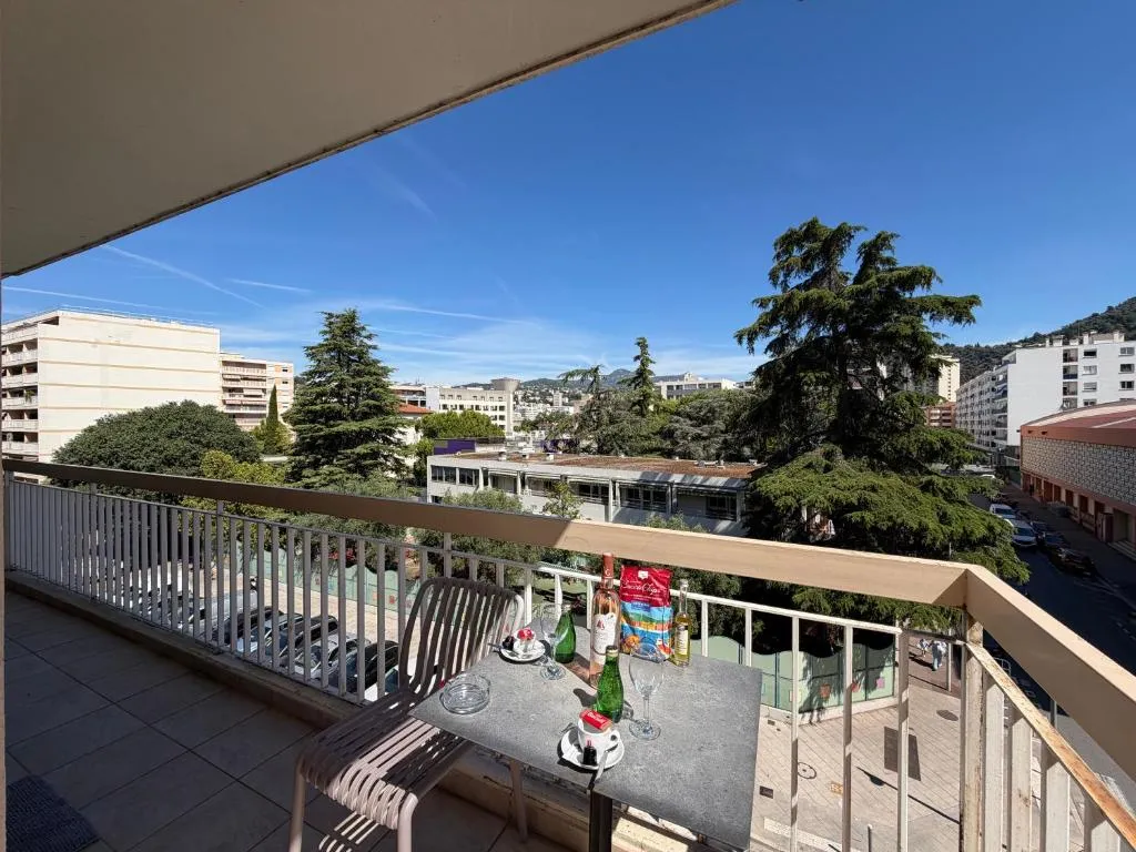 Appartement Familial T3 Terrasse, Clim & Parking Gratuit