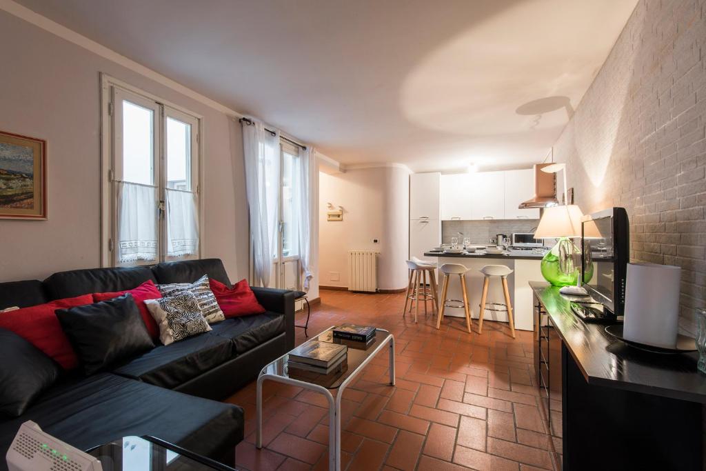 Apartments Florence- Oche 1 bdr with Duomo view