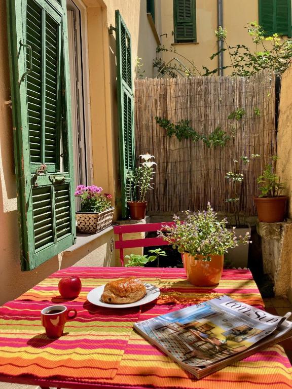 Studio avec jolie terrasse - Climatisation - Nice