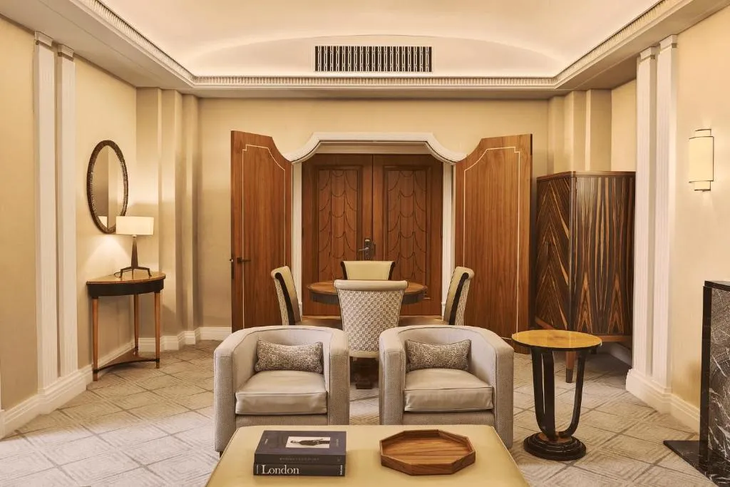 Claridge’s Suite