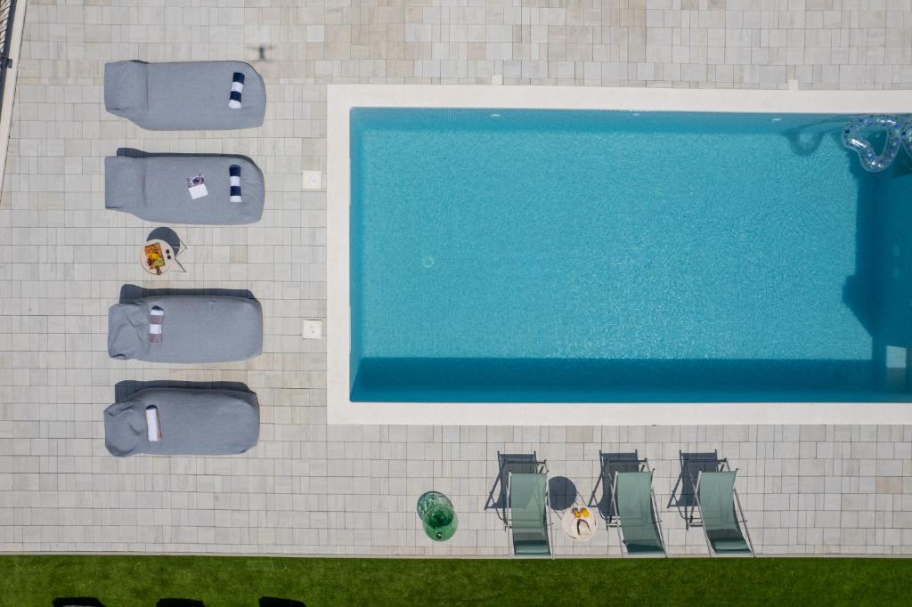 Villa Perla M, Sea view Villa with Heated pool