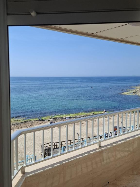 Sea-view apartment in the center of Torrevieja, close to the beach