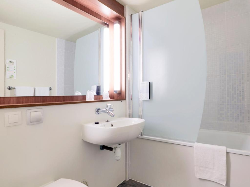 Vonios kambarys apgyvendinimo &#x12F;staigoje Campanile Aix-En-Provence Est - Meyreuil
