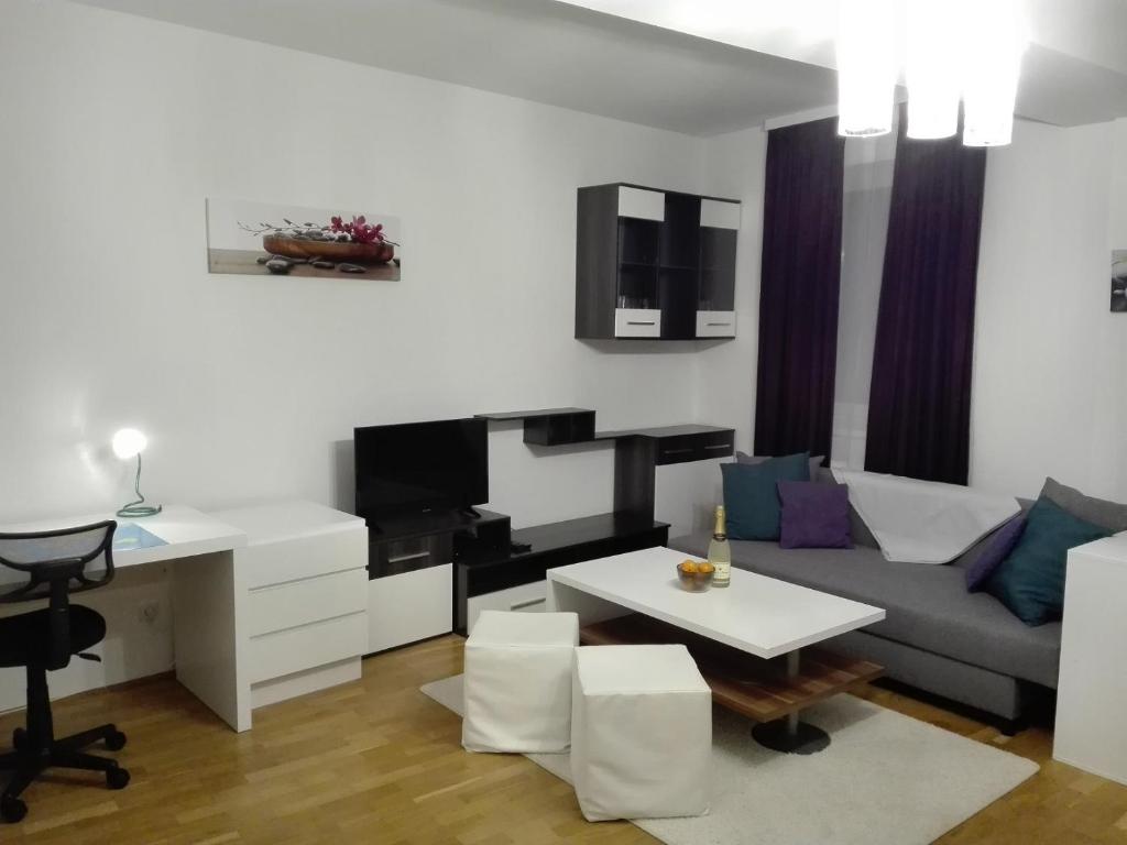 Posezení v ubytování 1,5 Zimmer-Apartment oder elegantes Home-office