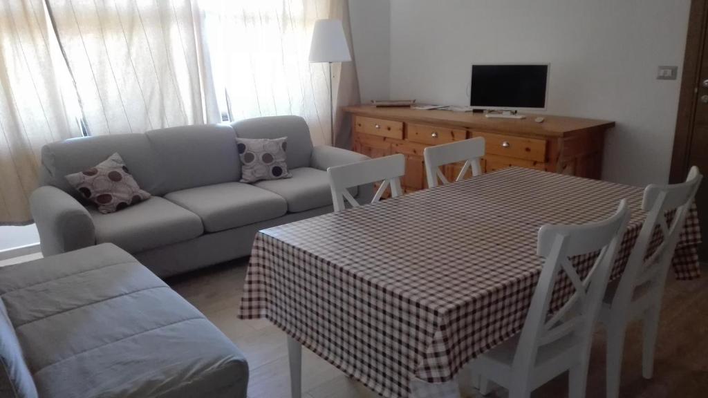 A seating area at Casa Vacanze Villa Rosetta