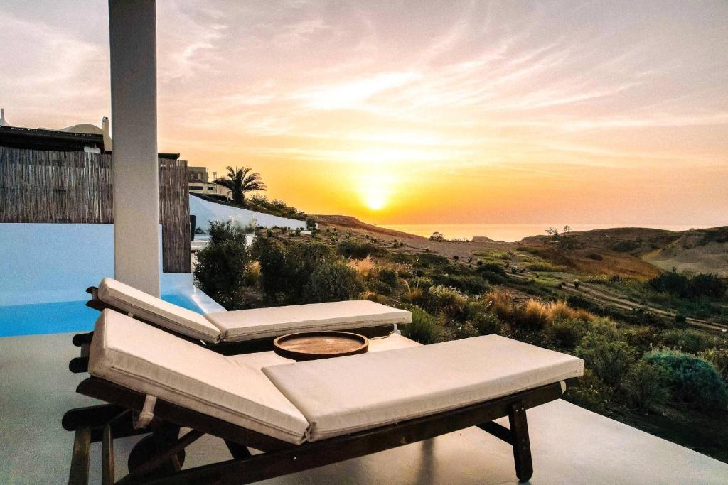 Santorini accommodations