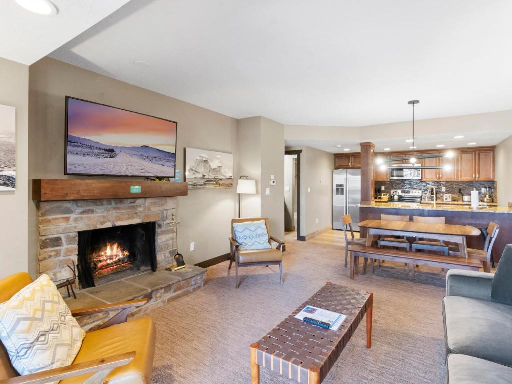 Shadow Ridge by All Seasons Resort Lodging - 