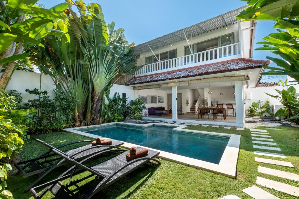 an image of a villa with a swimming pool at Villas Shiva, Cahaya & Bulan Complex - Bingin, Uluwatu in Uluwatu