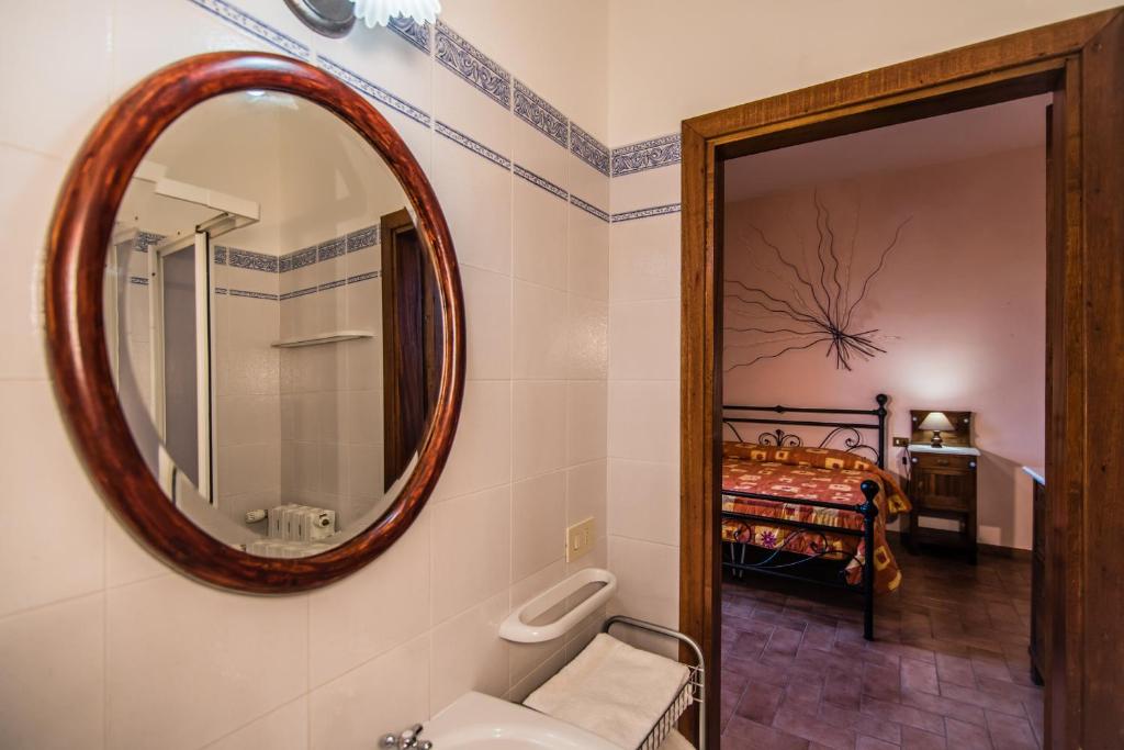 A bathroom at Agriturismo Spazzavento