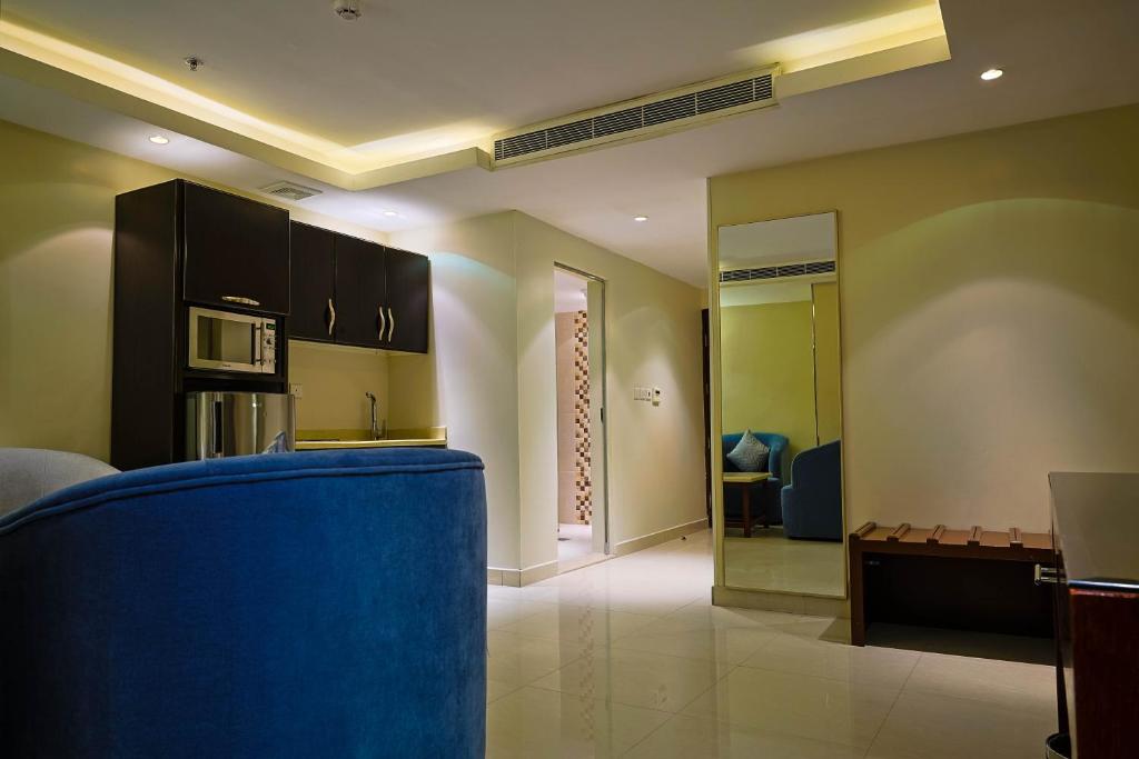 AL MUHAIDB ALOLAYA SUITES