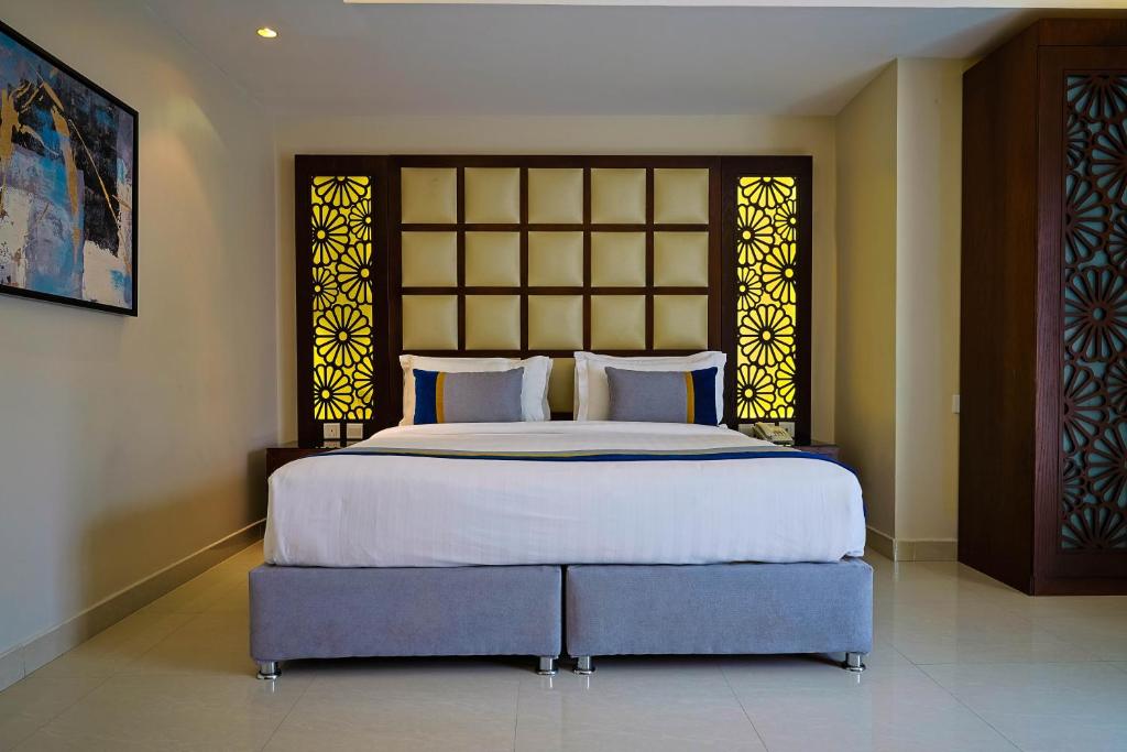 AL MUHAIDB ALOLAYA SUITES