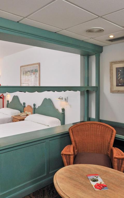 SOL by Meliá Los Fenicios - Double Or Twin Room With Side Sea View