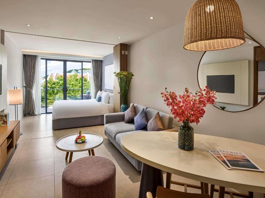 Premier Residences Phu Quoc Emerald Bay Managed by Accor - Superior Suite With Two King Beds And Balcony