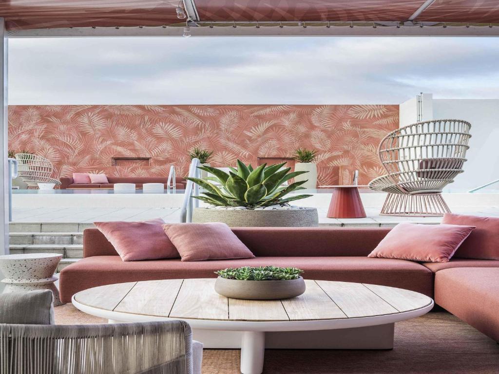 Novotel Miami Brickell photo