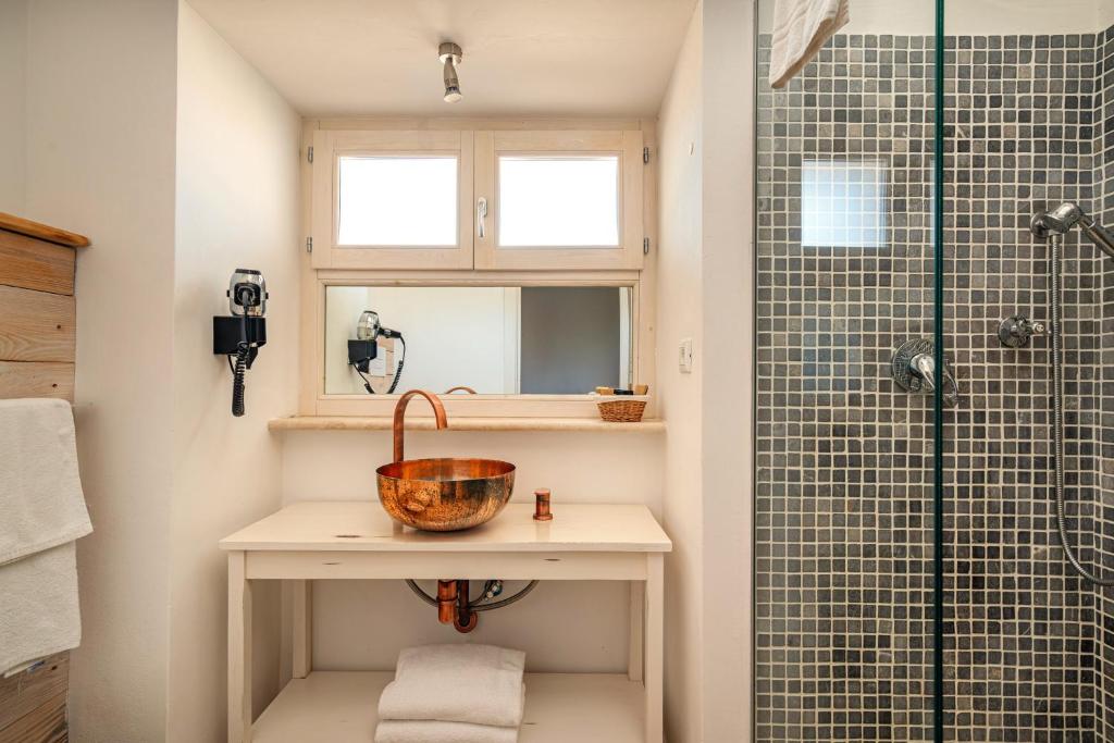 Albergo Diffuso Mannois - Deluxe Double Room With Private Terrace - Annex