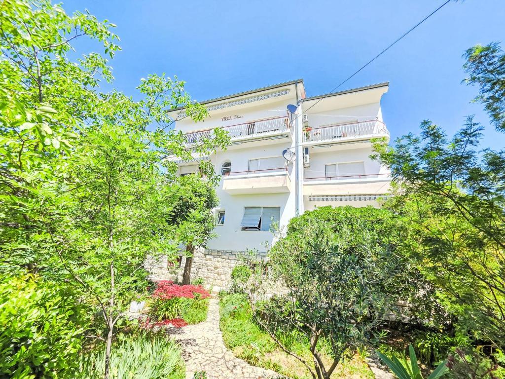 Apartment Wohnung für 4 Personen- 100m vom Strand entfernt by Interhome