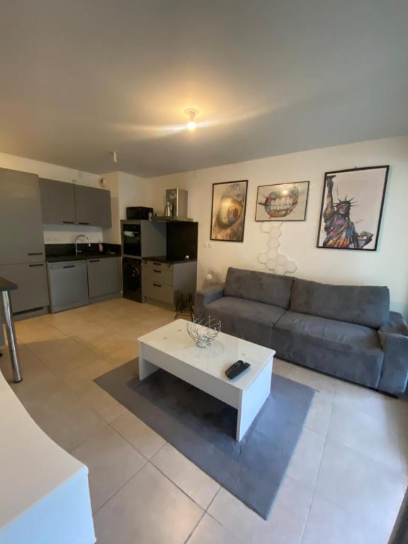Pleasant 1-Bedroom Apartment in Montpellier