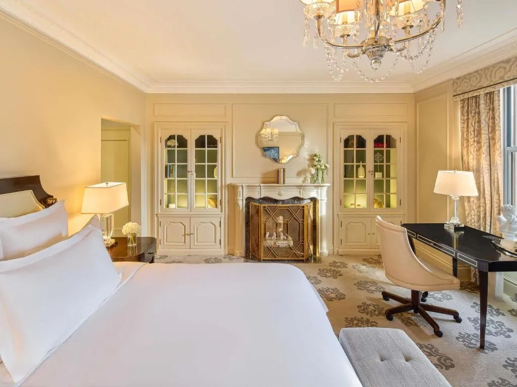 Junior Suite with King Bed