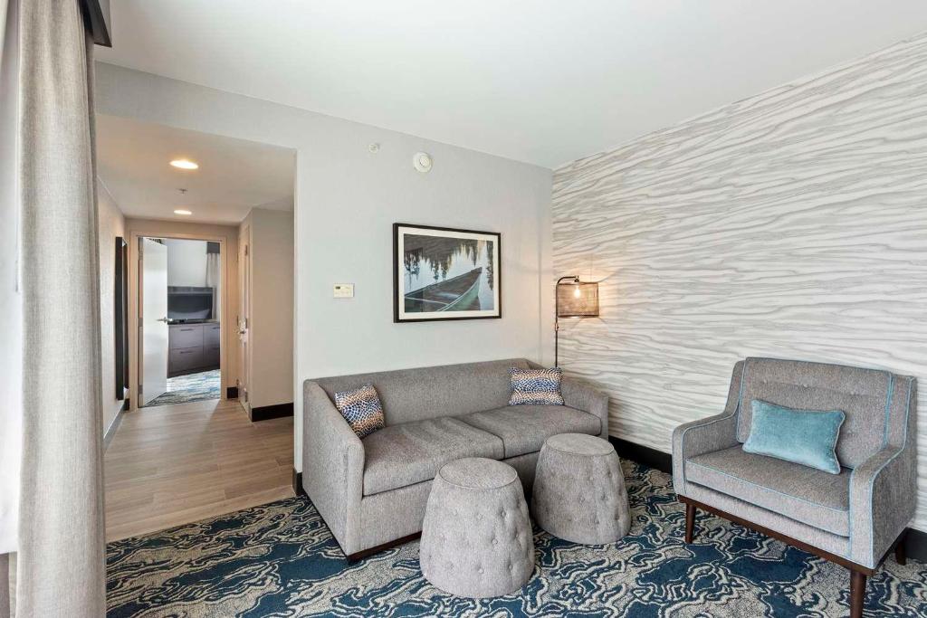 Doubletree By Hilton Front Royal Blue Ridge Shadows - 