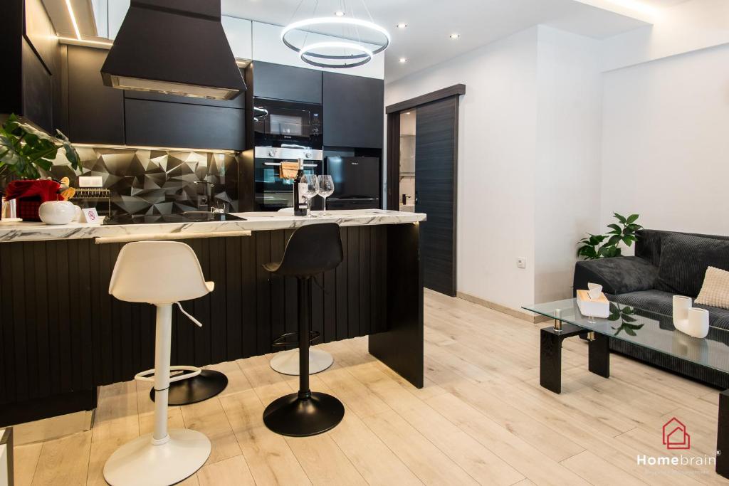 Anastasias Premium Suite by Homebrain