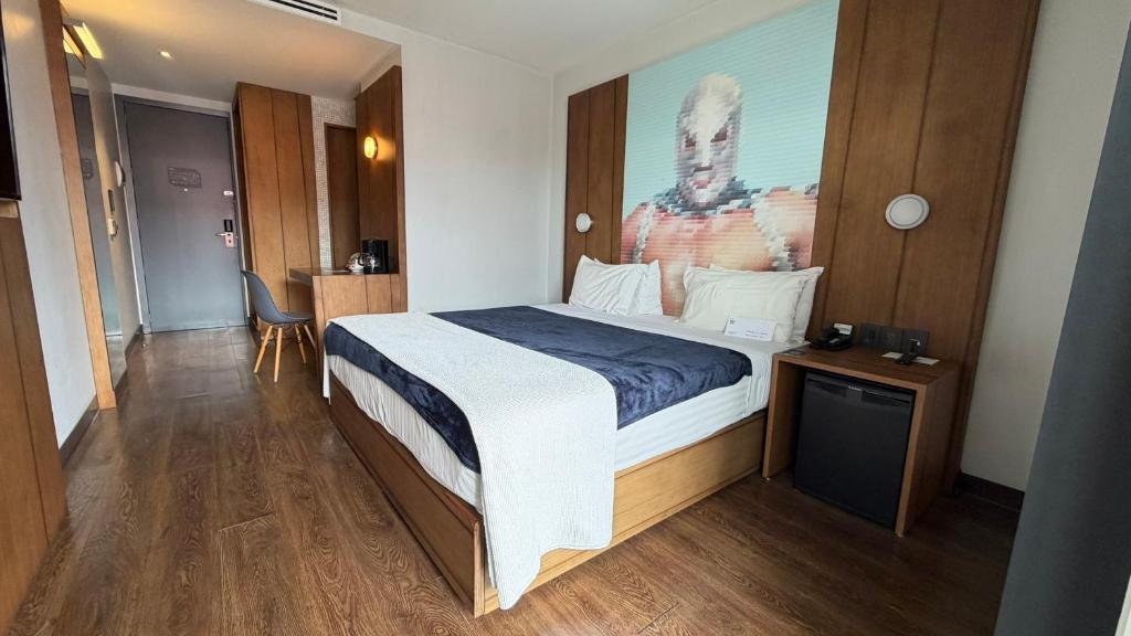 Ikonik Hotel Puebla - Deluxe Double Room With Balcony