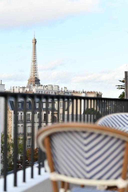 Balcony Eiffel Tower View Newly Refurbished Apt