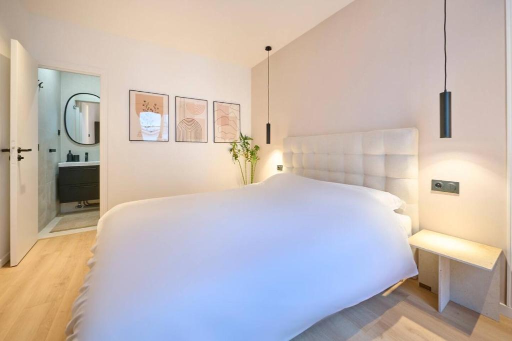 Chic Cozy 1BR Near Eiffel Tower Netflix and WiFi