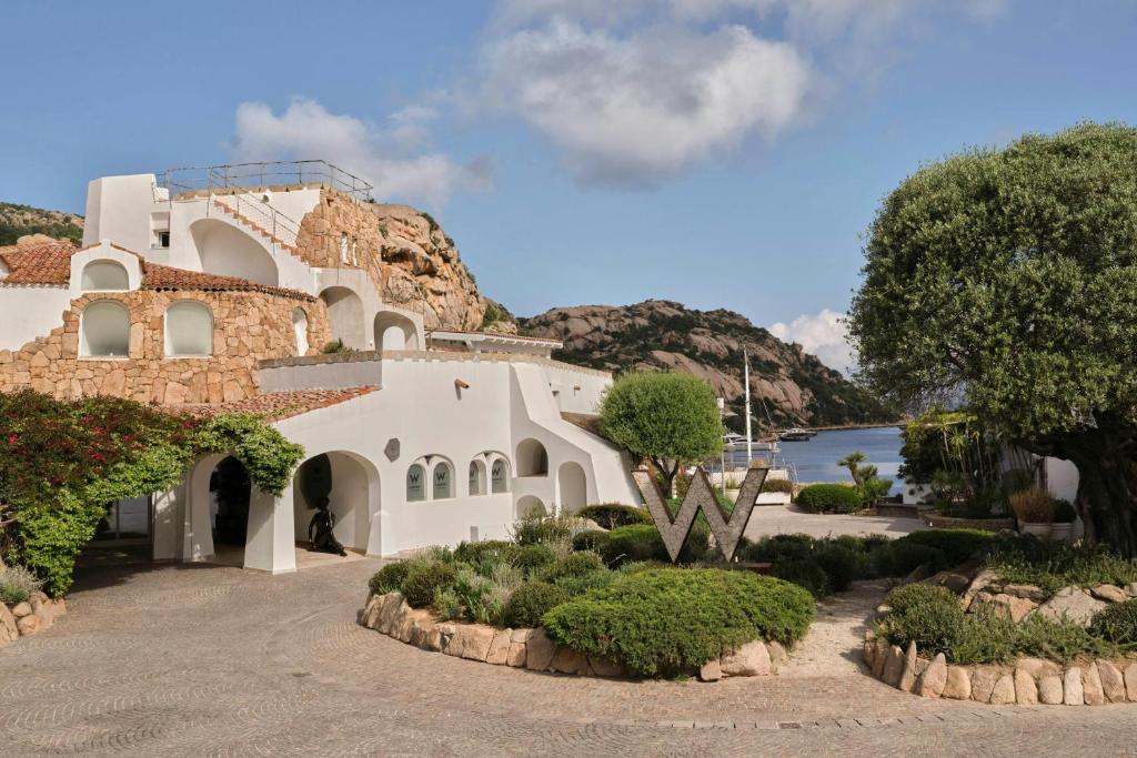 W Sardinia - Poltu Quatu