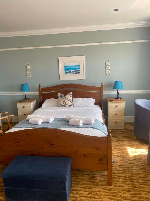 The Top House Inn - 
