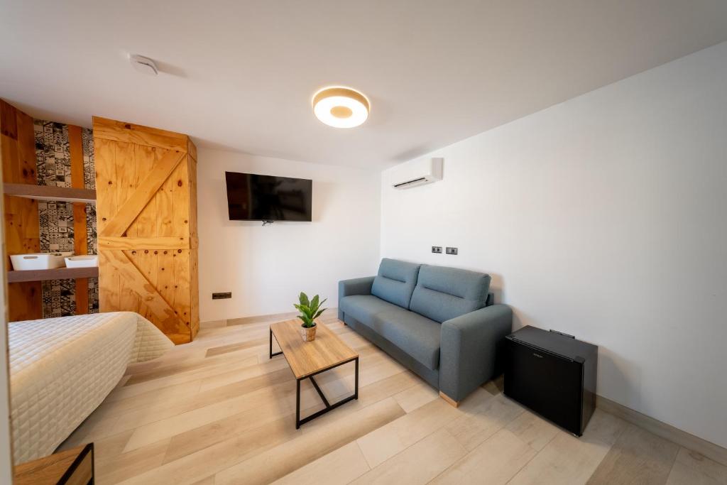 Hostal ZENTRAL - Double Room