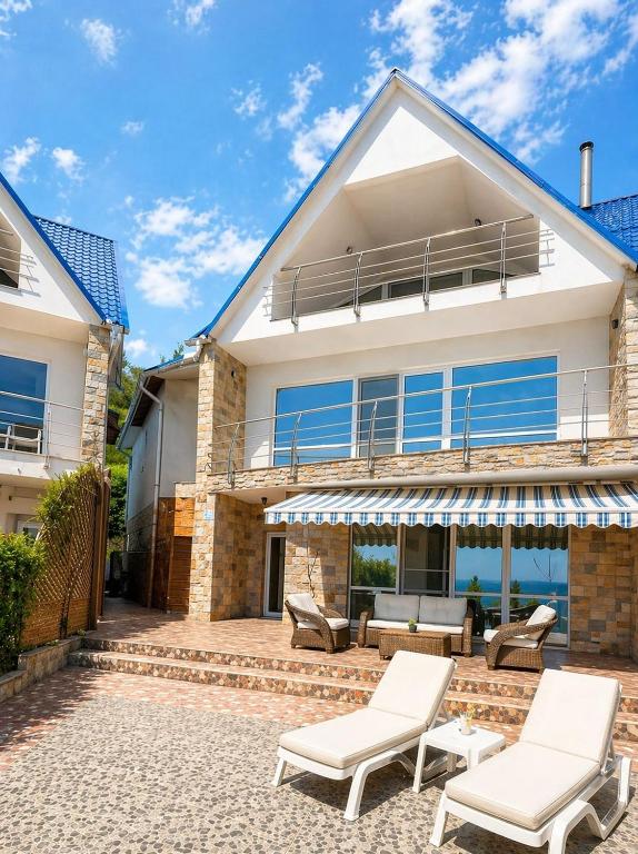 Talassa Private Sea Villa головне фото