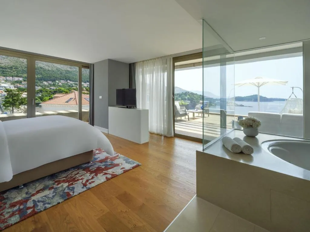 Executive Suite with Sea View