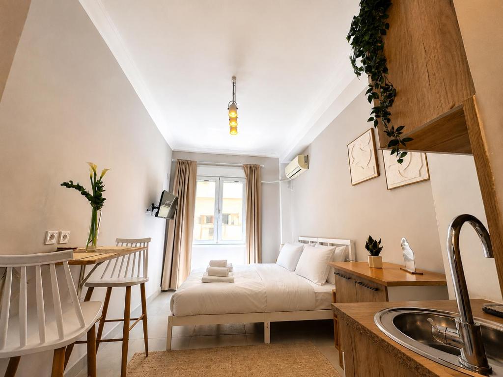 Heart of Syntagma Rooms -2min from the square center-