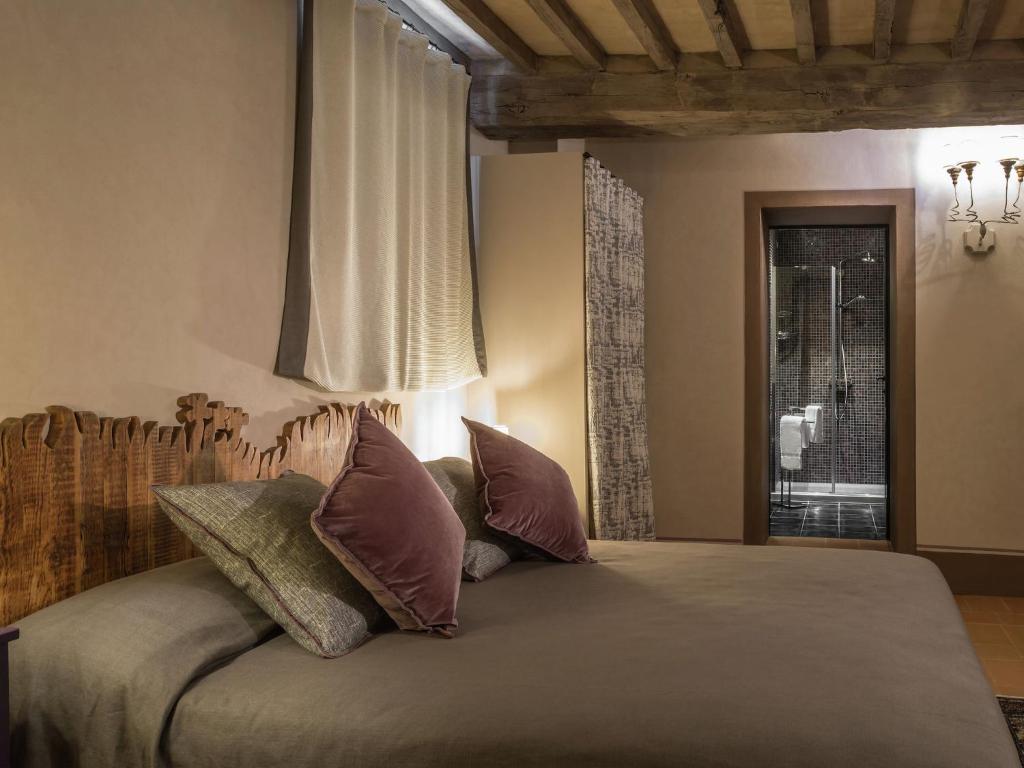 Łóżko lub łóżka w pokoju w obiekcie Tranquil Stay in Vir s Beauty
