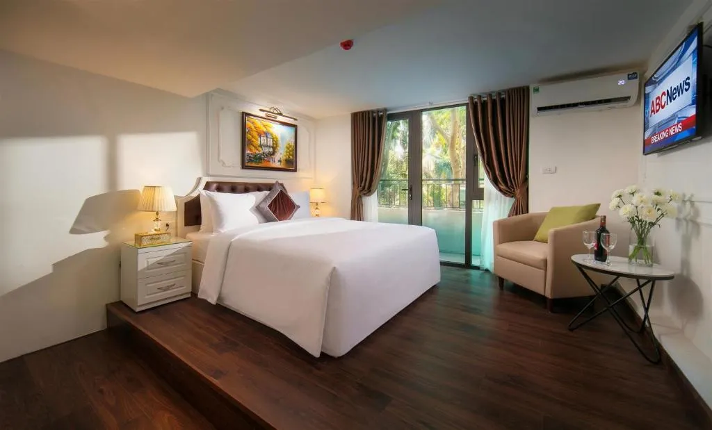 Junior Suite with Balcony
