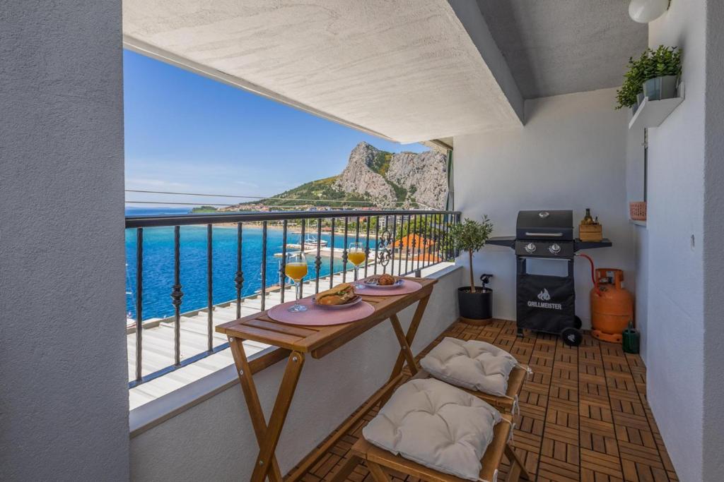 Ocean View Apartment