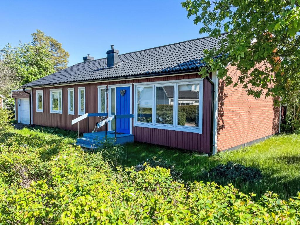 Holiday Home Tallkotten by Interhome
