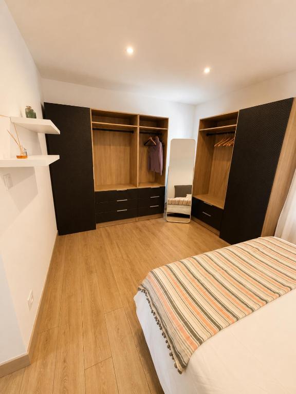 T2 Climatisé avec Parking Privé & Terrasse Canet-Plage