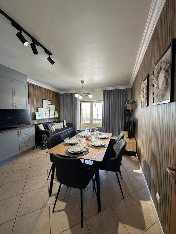 Beachside Apartment 300m from the Sea in Albufeira