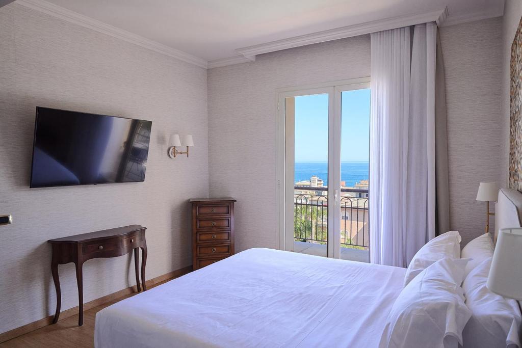 Quiete Taormina Naxos, Tapestry Collection By Hilton