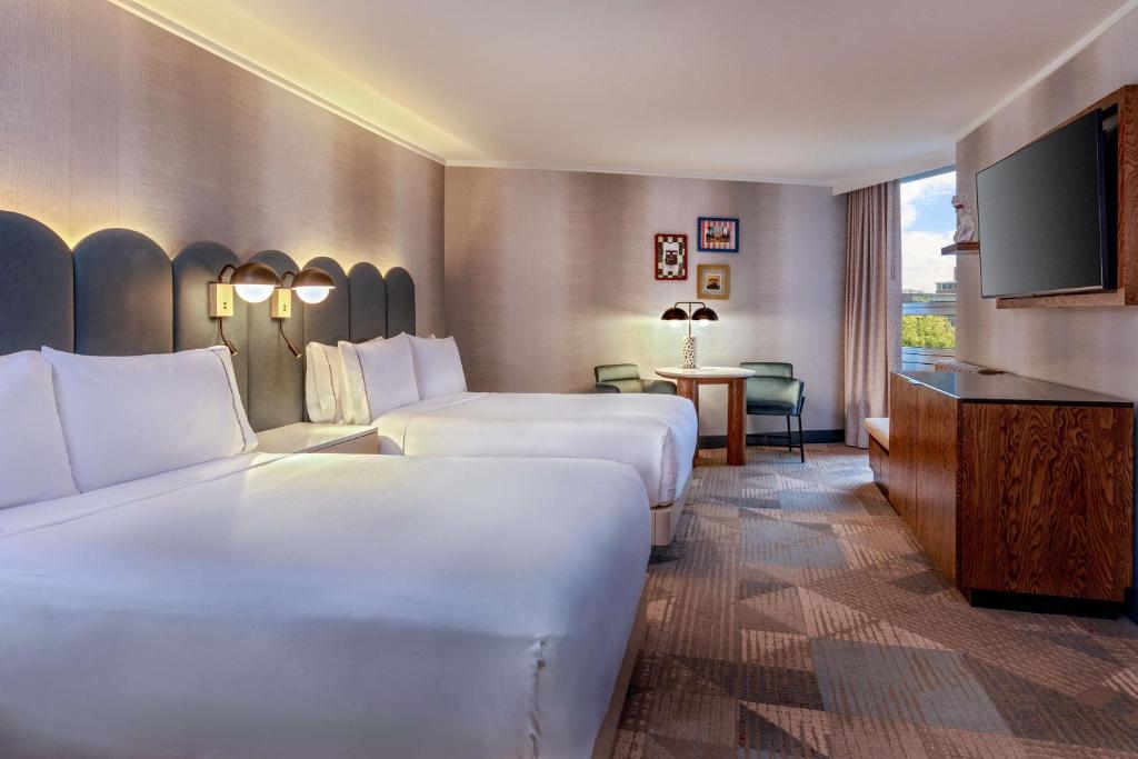 The Royal Sonesta Boston - 