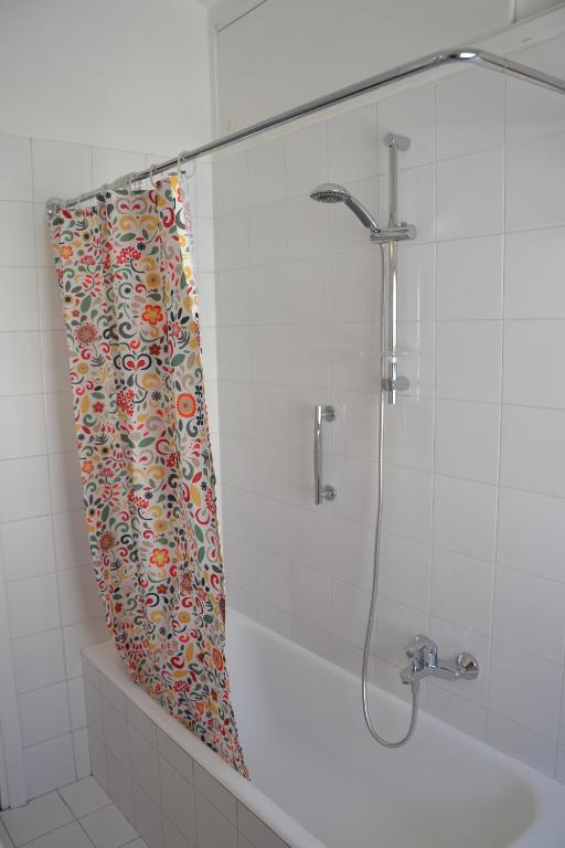 A bathroom at Penthouse Cardello Colosseum