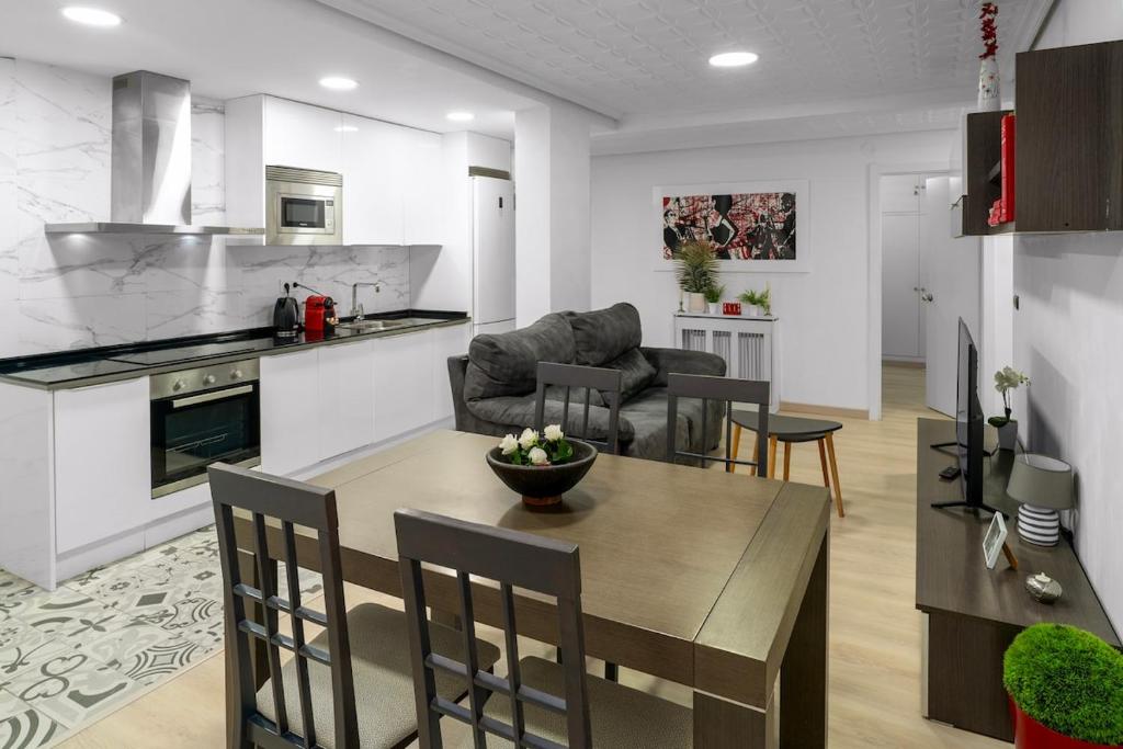 Orleans - 3 Bedrooms - Open Kitchen