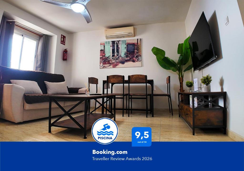 a living room with a couch and a table at Ruralux Sierra Quesada in Quesada