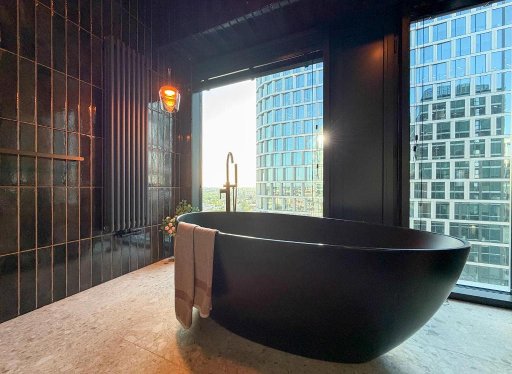 LaKru Apartments Global Office, Free Garage, Self Check-in - Camera Quadrupla Con Bagno