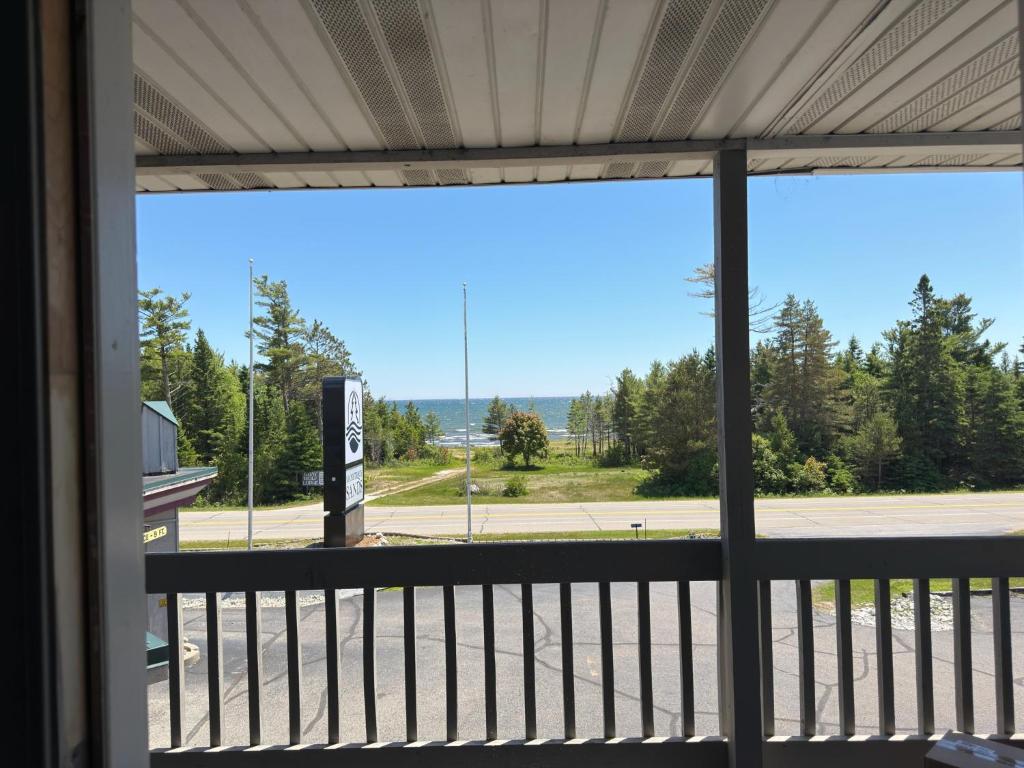 Manistique Sands - Cama King Con Vistas Al Lago