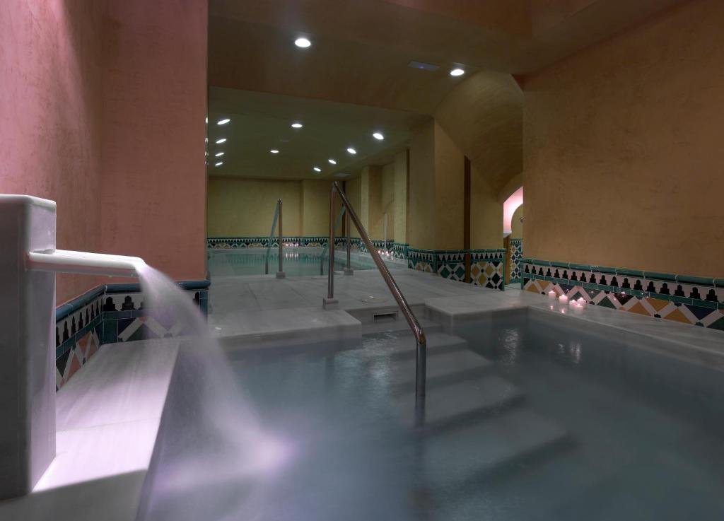 Hotel Macià Real De La Alhambra, Grenada – aktualne ceny na ...