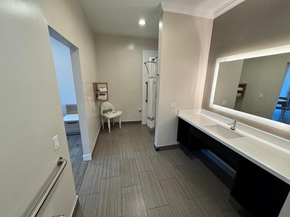Granada Inn - 
